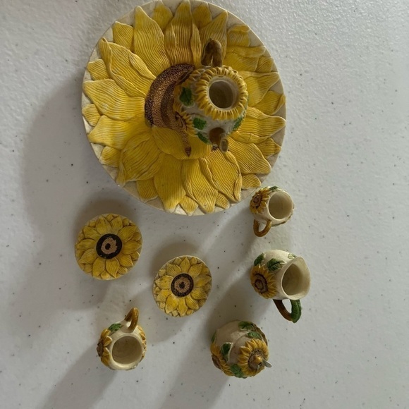 mini sunflower teapot Set Ceramic Collectible Yellow Green - Picture 2 of 5